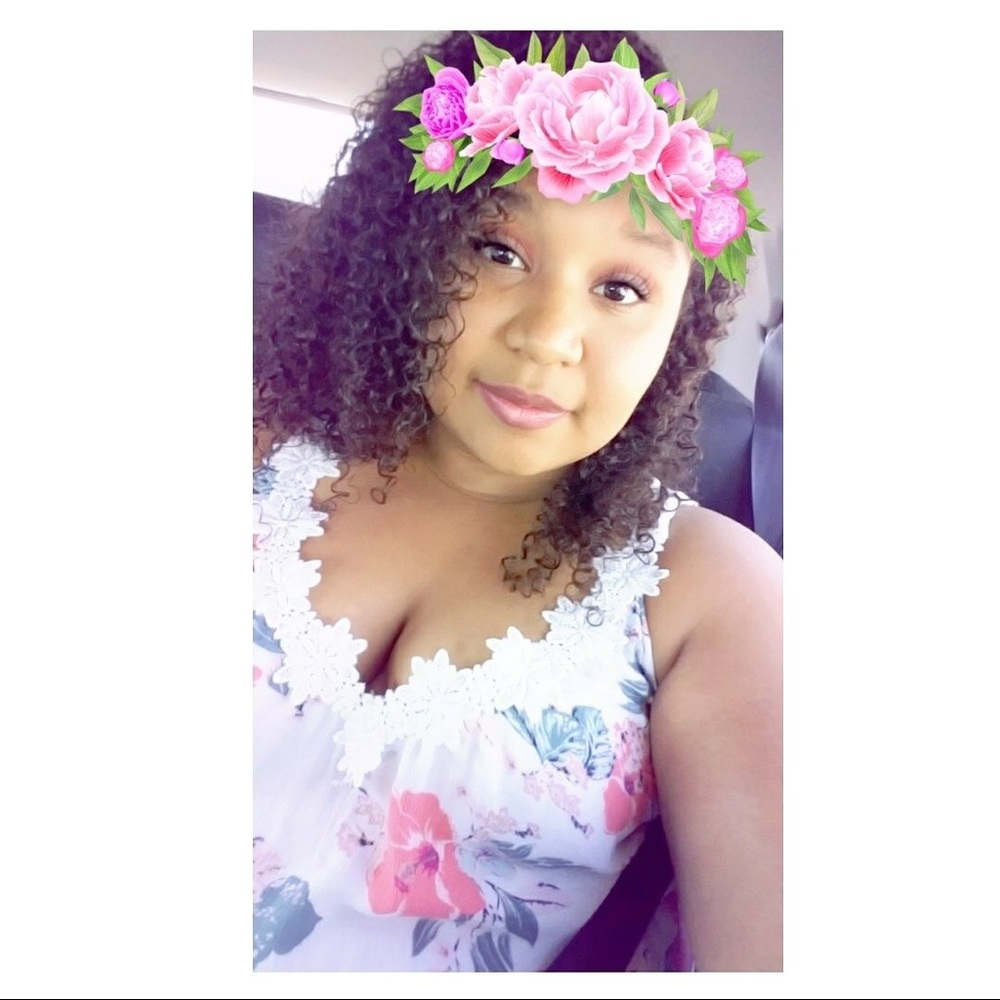 Meet your Posher, Alejandra